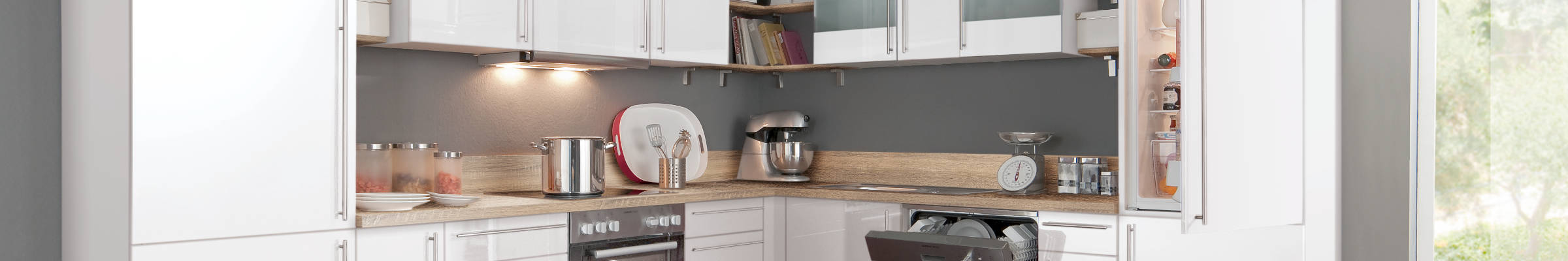 Beispiel Spülenschrank als Teil einer L-Form Küche